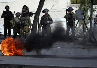 إصابة أكثر من 50 فلسطينيا في مواجهات مع جيش الاحتلال بقطاع غزة